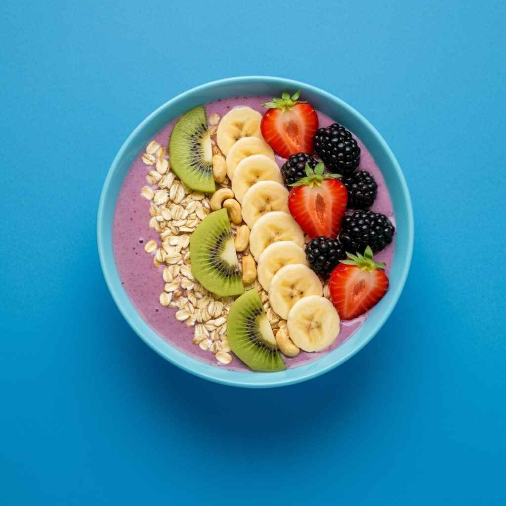 High-Protein Yogurt and Oats Smoothie Bowl