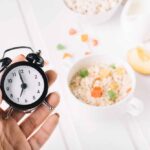 Should You Eat Dinner Before 7 PM?