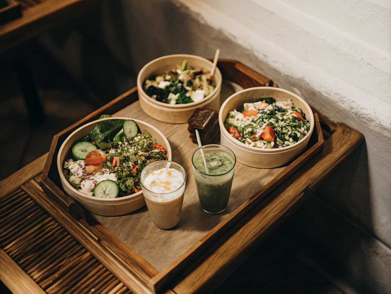 Light and Refreshing Post-Holiday Detox Meals and Drinks for a Fresh Start in the New Year